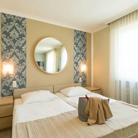 アールベッラ ホテル 3*