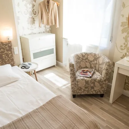 ホテル アールベッラ バート・ノイェンアール・アールヴァイラー